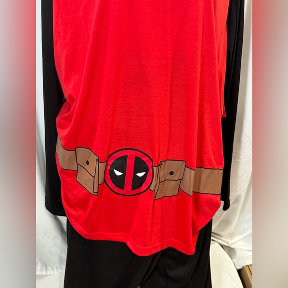 NWT Marvel Deadpool Red and Black Men's Pajama Set size 2X - Picture 8 of 13